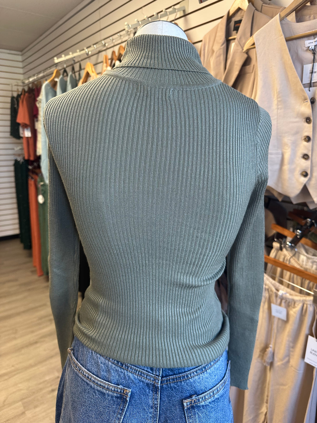 Ribbed Turtle Neck