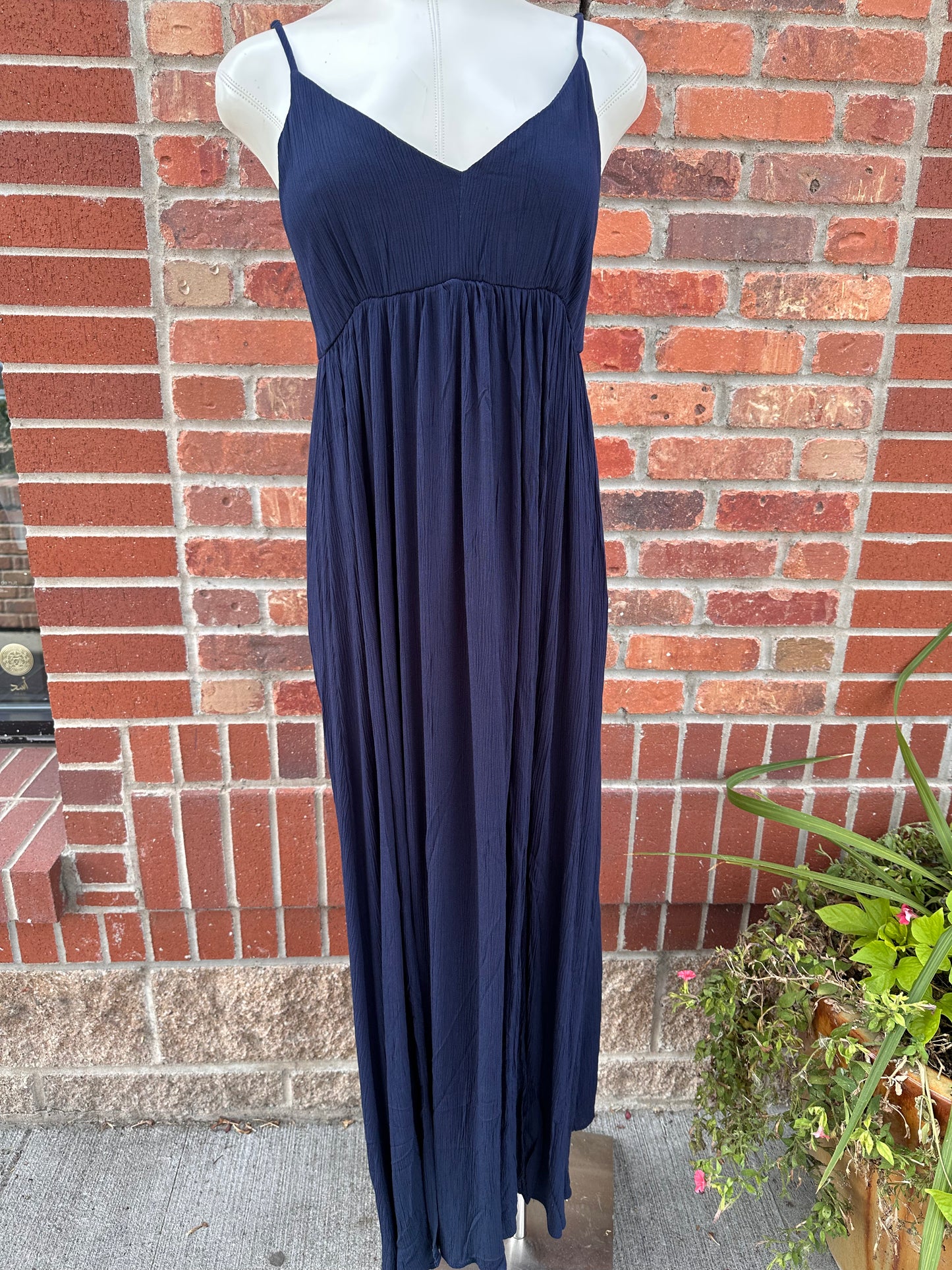 Lightweight V Neck Maxi Dress