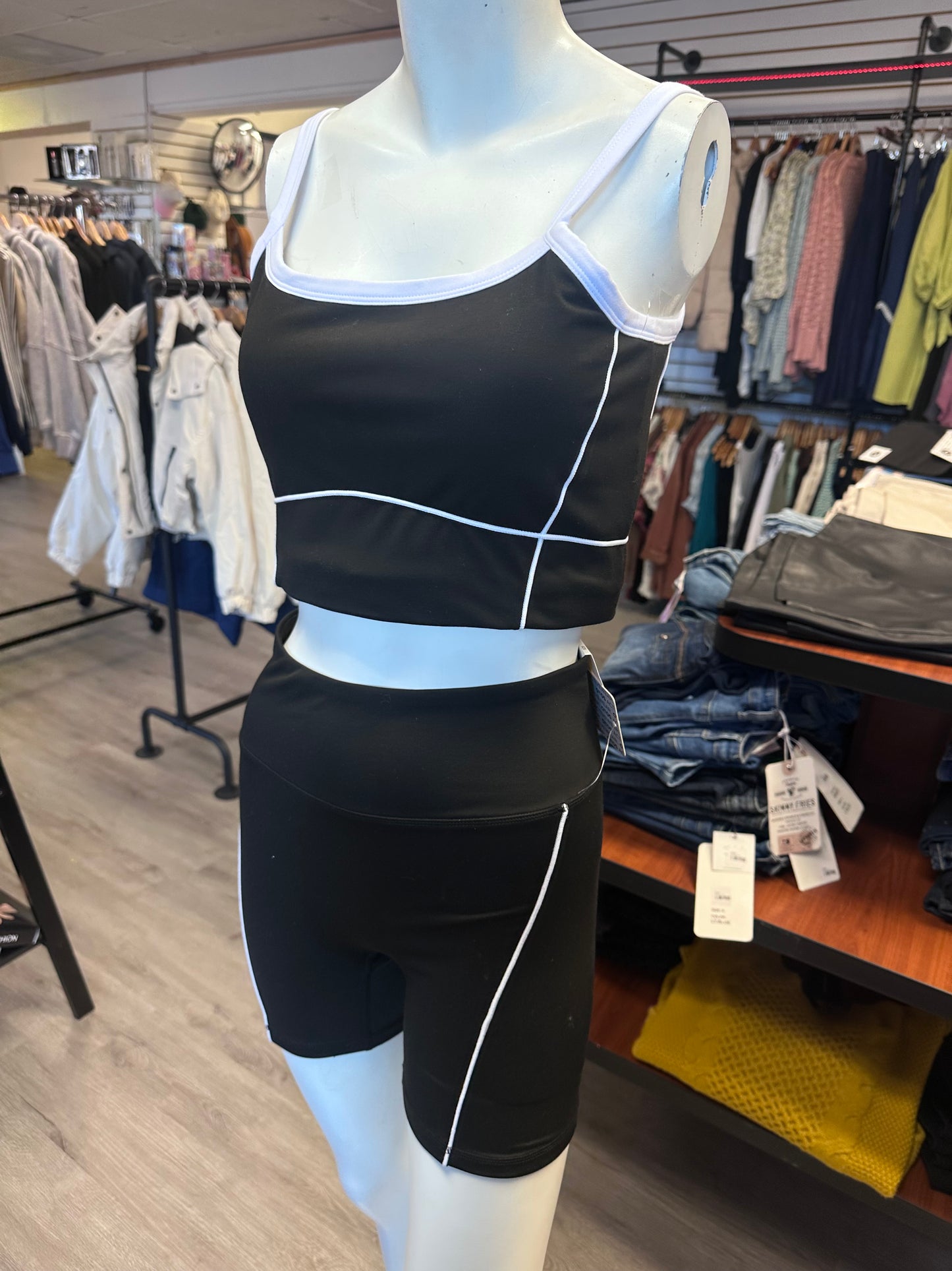 Black 2 Piece Athletic Pilates Yoga Set