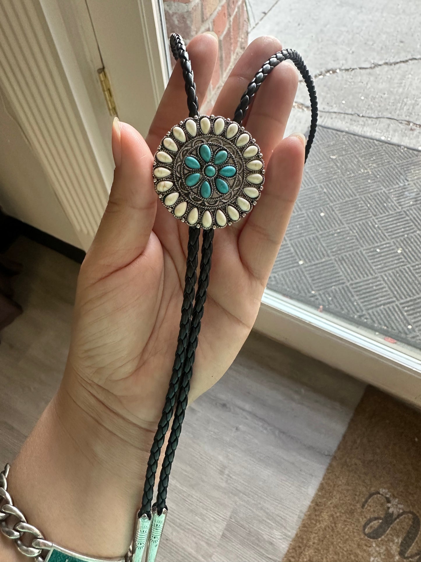 Faux Leather Western Necklace White