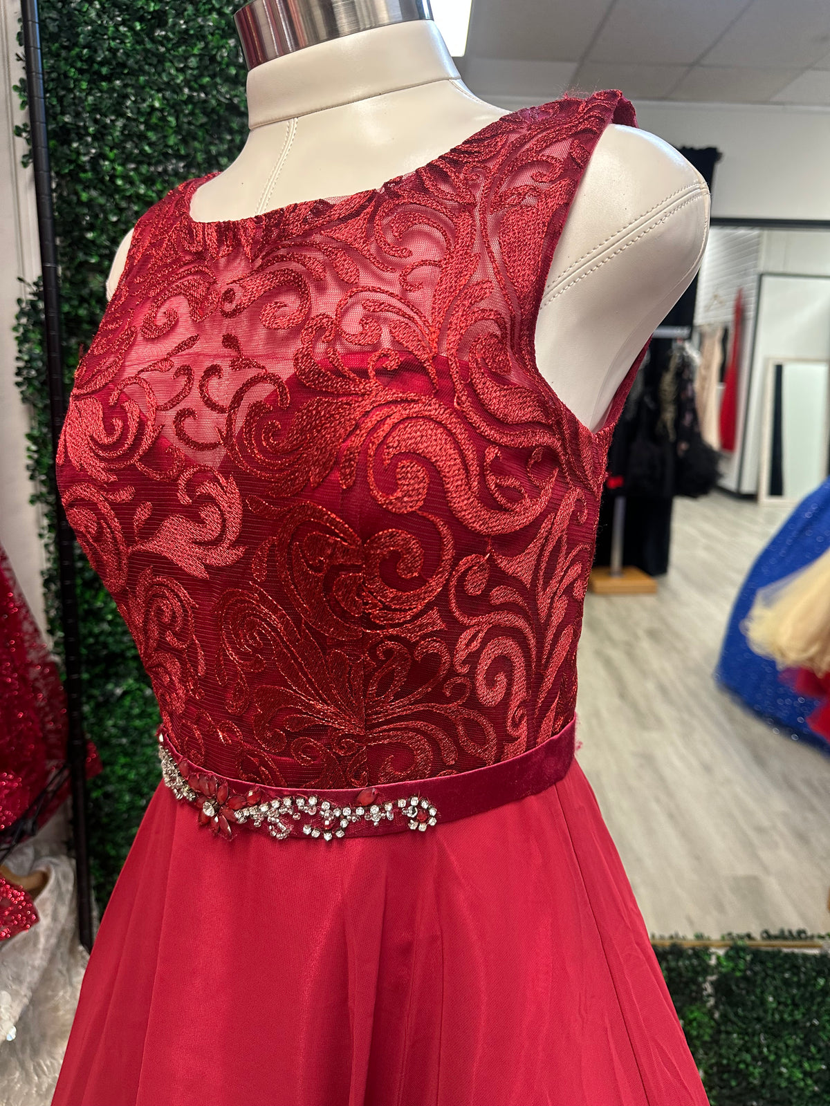 Burgundy Lace Sleeveless Mini Dress