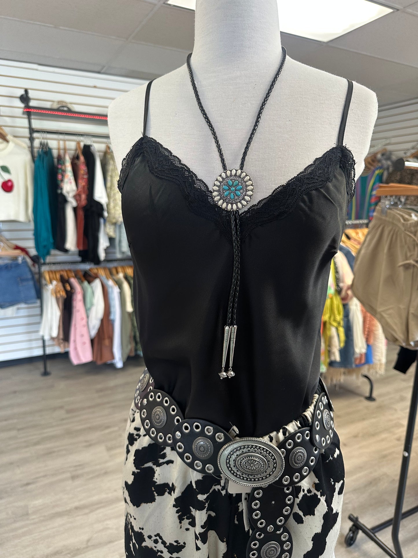 Faux Leather Western Necklace White