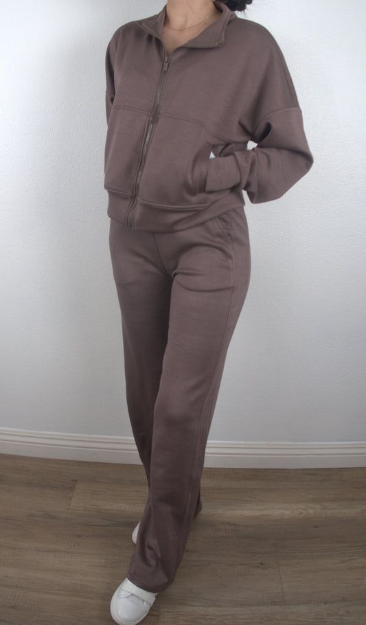 The Traveler Athleisure 2 Piece Set